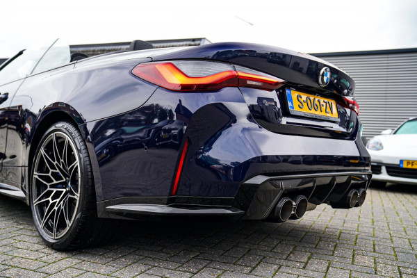 BMW 4 Serie Cabrio M4 xDrive Competition | Akrapovic | Carbon Package | Harman/Kardon | Nekverwarming | Laser | Adaptieve Cruise