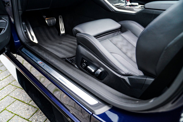 BMW 4 Serie Cabrio M4 xDrive Competition | Akrapovic | Carbon Package | Harman/Kardon | Nekverwarming | Laser | Adaptieve Cruise