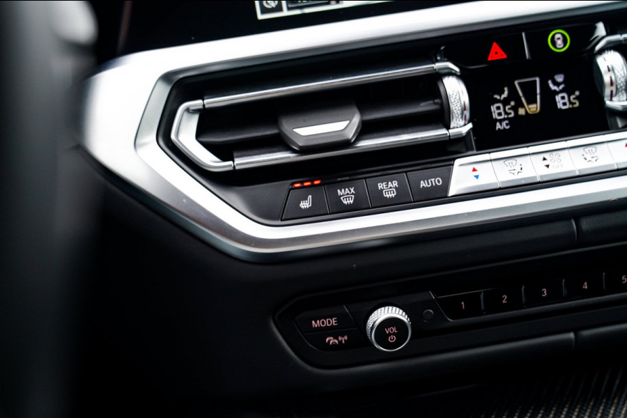 BMW 4 Serie Cabrio M4 xDrive Competition | Akrapovic | Carbon Package | Harman/Kardon | Nekverwarming | Laser | Adaptieve Cruise