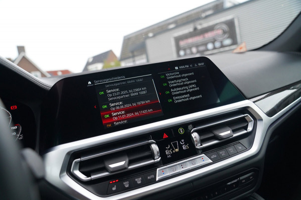 BMW 4 Serie Cabrio M4 xDrive Competition | Akrapovic | Carbon Package | Harman/Kardon | Nekverwarming | Laser | Adaptieve Cruise