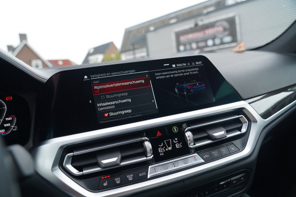 BMW 4 Serie Cabrio M4 xDrive Competition | Akrapovic | Carbon Package | Harman/Kardon | Nekverwarming | Laser | Adaptieve Cruise
