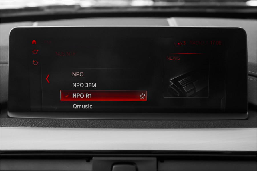 BMW 3 Serie Touring 320i Edition M Sport Shadow Pano Camera PDC HiFi 18"