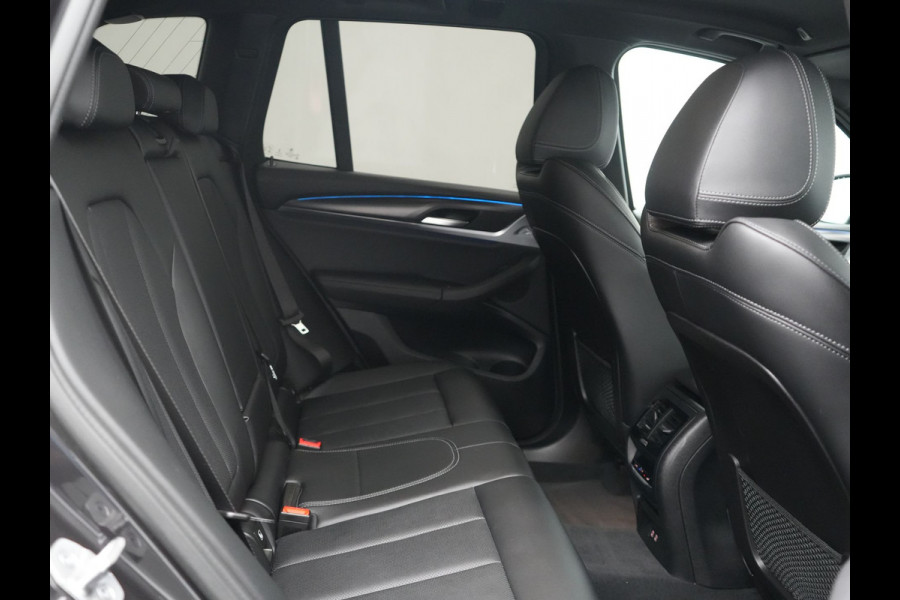 BMW X3 xDrive30e M Sport PHEV 293pk Dealer O.H | Trekhaak Af Fabriek | Camera | Cruise Control | Lederen Sportstoelen Verwarmd | Sfeerverlichting | Apple Carplay | Navigatie | Virtual | DAB | 19"L.M | Plug In Hybrid |