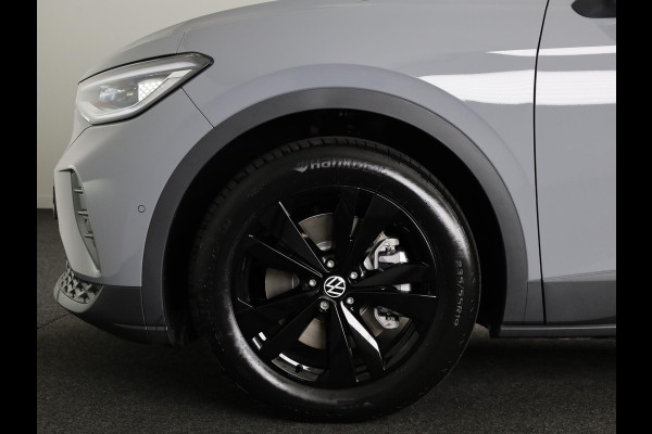 Volkswagen ID.4 Pro Limited Edition Plus 77 kWh accu 210 kW / 286 / Panoramadak / Trekhaak / Massage / IQ-light