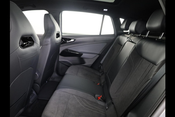 Volkswagen ID.4 Pro Limited Edition Plus 77 kWh accu 210 kW / 286 / Panoramadak / Trekhaak / Massage / IQ-light