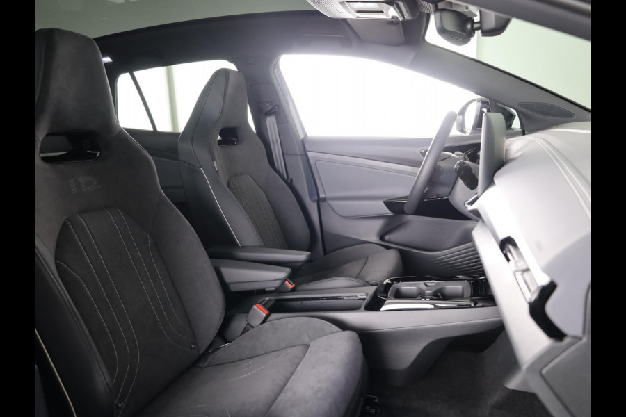 Volkswagen ID.4 Pro Limited Edition Plus 77 kWh accu 210 kW / 286 / Panoramadak / Trekhaak / Massage / IQ-light