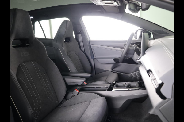 Volkswagen ID.4 Pro Limited Edition Plus 77 kWh accu 210 kW / 286 / Panoramadak / Trekhaak / Massage / IQ-light