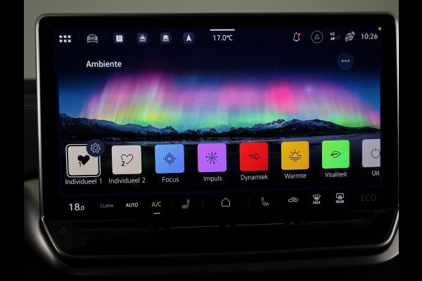 Volkswagen ID.4 Pro Limited Edition Plus 77 kWh accu 210 kW / 286 / Panoramadak / Trekhaak / Massage / IQ-light