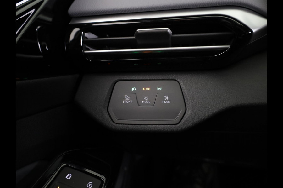 Volkswagen ID.4 Pro Limited Edition Plus 77 kWh accu 210 kW / 286 / Panoramadak / Trekhaak / Massage / IQ-light