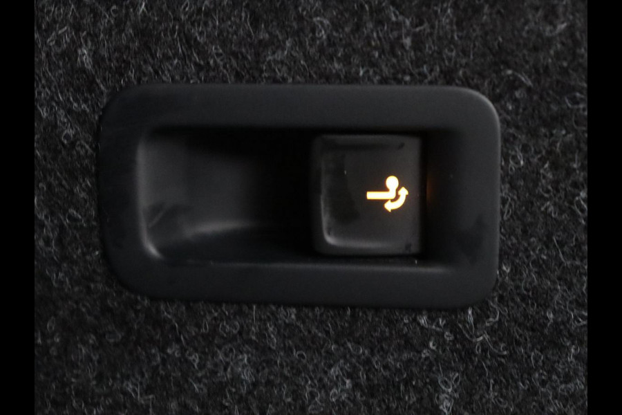 Škoda ENYAQ iV 60 | SOH 92,1 % | Trekhaak | Pano.Dak | LED | Stoelverwarming | Navigatie | Apple Carplay |