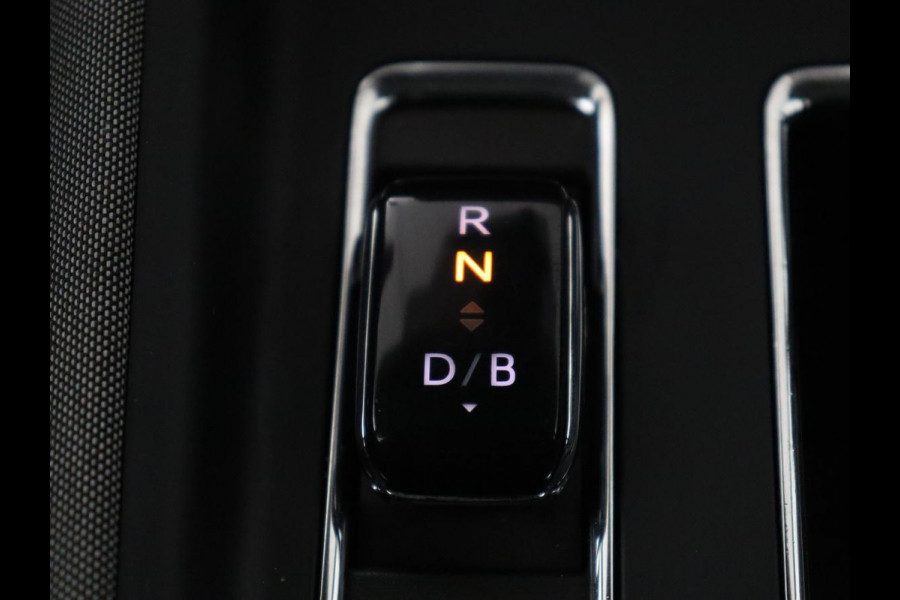 Škoda ENYAQ iV 60 | SOH 92,1 % | Trekhaak | Pano.Dak | LED | Stoelverwarming | Navigatie | Apple Carplay |