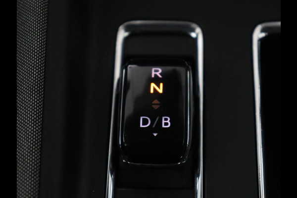 Škoda ENYAQ iV 60 | SOH 92,1 % | Trekhaak | Pano.Dak | LED | Stoelverwarming | Navigatie | Apple Carplay |