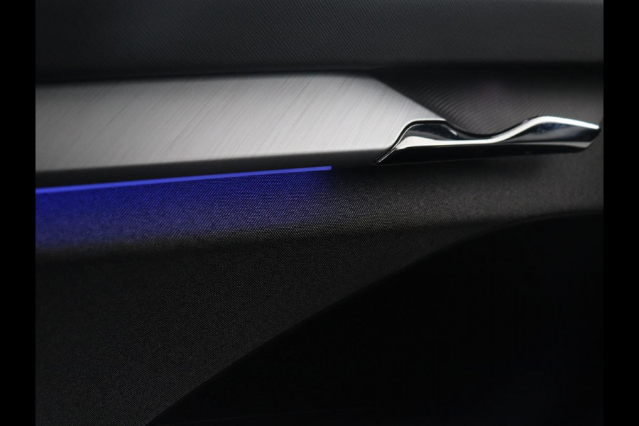 Škoda ENYAQ iV 60 | SOH 92,1 % | Trekhaak | Pano.Dak | LED | Stoelverwarming | Navigatie | Apple Carplay |