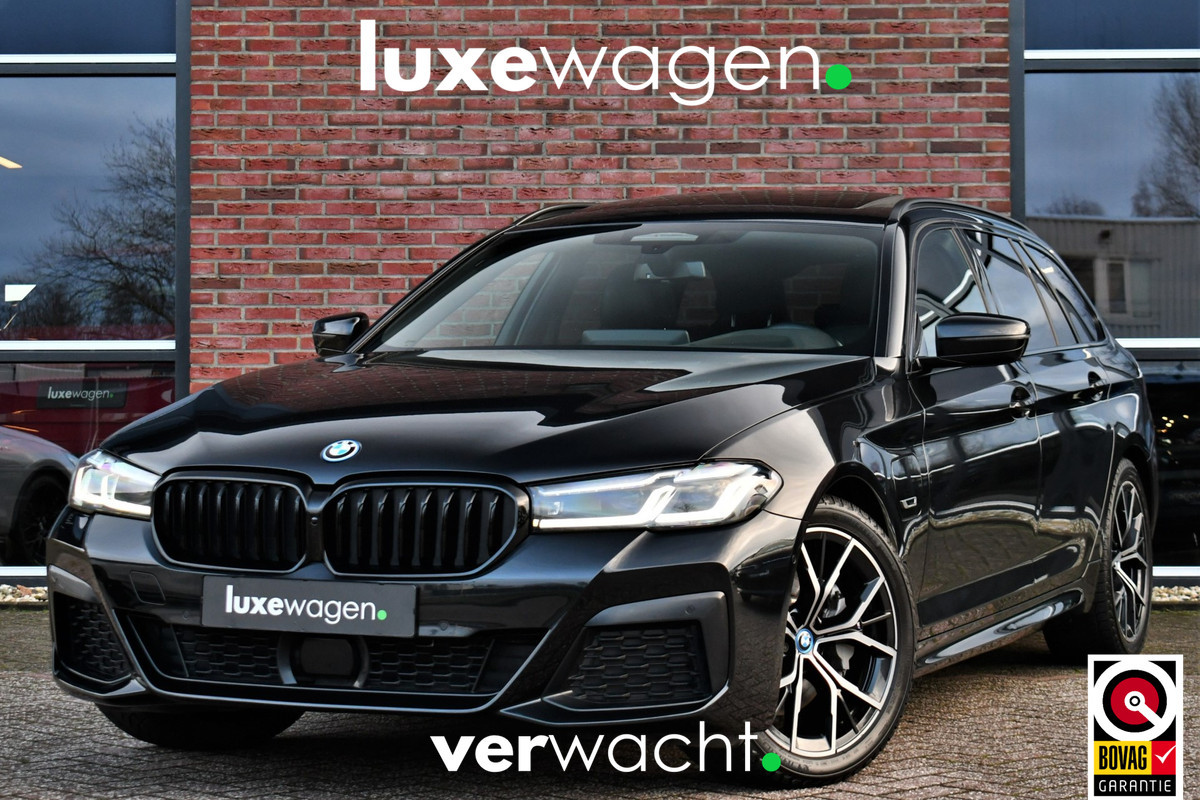 BMW 5 Serie Touring 530e xDrive M-Sport Pro Pano Trekh ACC HUD H/K Massage+Koel 4WS DDC