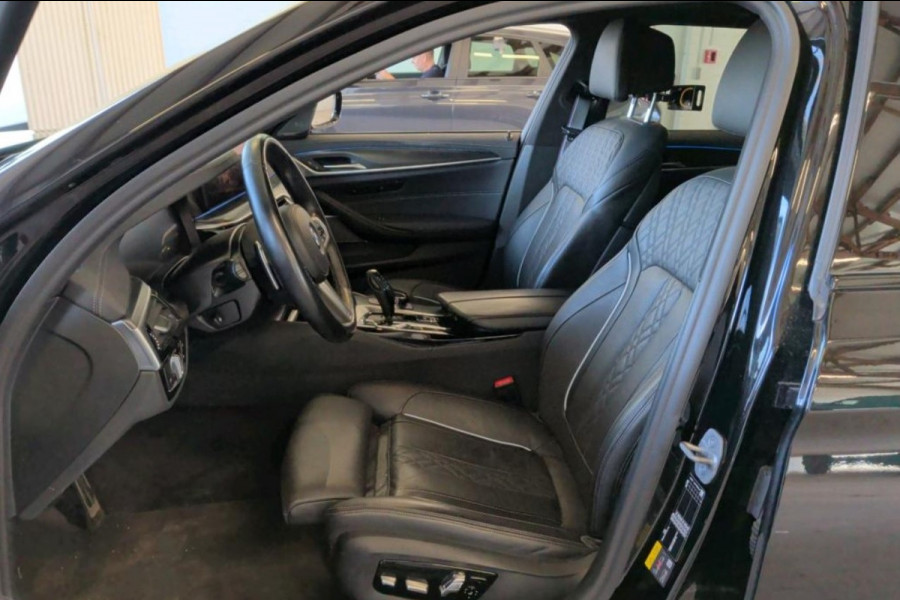 BMW 5 Serie Touring 530e xDrive M-Sport Pro Pano Trekh ACC HUD H/K Massage+Koel 4WS DDC