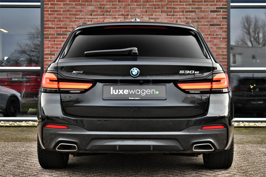 BMW 5 Serie Touring 530e xDrive M-Sport Pro Pano Trekh ACC HUD H/K Massage+Koel 4WS DDC