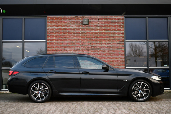 BMW 5 Serie Touring 530e xDrive M-Sport Pro Pano Trekh ACC HUD H/K Massage+Koel 4WS DDC