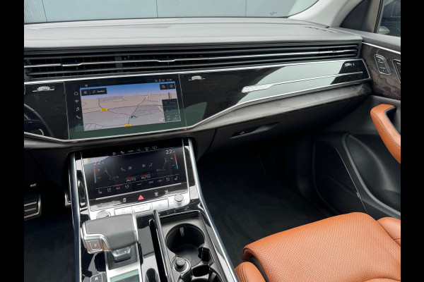 Audi Q8 55 TFSI QUATTRO * S-line * Panoramadak * Stoel koeling/verwarming * Stoel/spiegel memory *