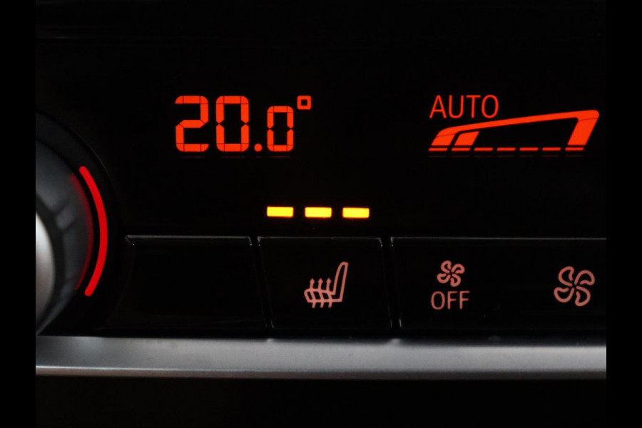BMW 5 Serie Touring 530i xDrive High Executive | Pano.Dak | Trekhaak | Head-Up | Camera | Stoelverwarming | Stuurwielverwarming |