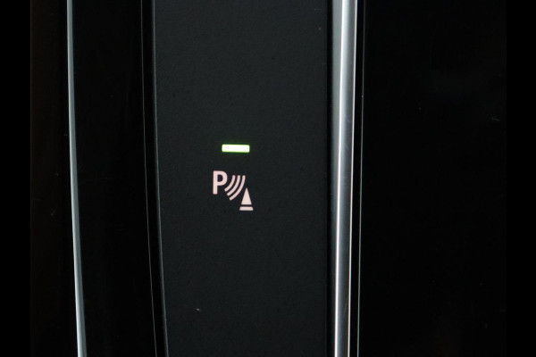 BMW 5 Serie Touring 530i xDrive High Executive | Pano.Dak | Trekhaak | Head-Up | Camera | Stoelverwarming | Stuurwielverwarming |