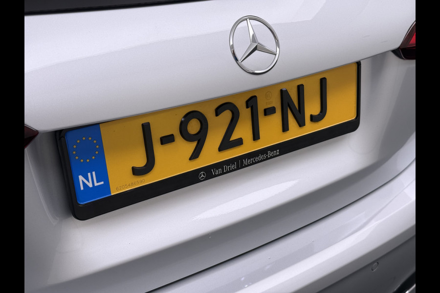 Mercedes-Benz A-Klasse A 180 AMG line | Night Pano Sfeer