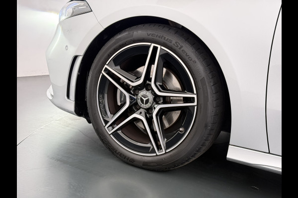 Mercedes-Benz A-Klasse A 180 AMG line | Night Pano Sfeer