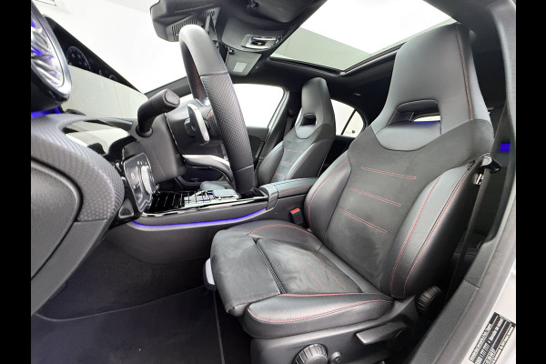 Mercedes-Benz A-Klasse A 180 AMG line | Night Pano Sfeer