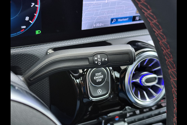 Mercedes-Benz A-Klasse A 180 AMG line | Night Pano Sfeer