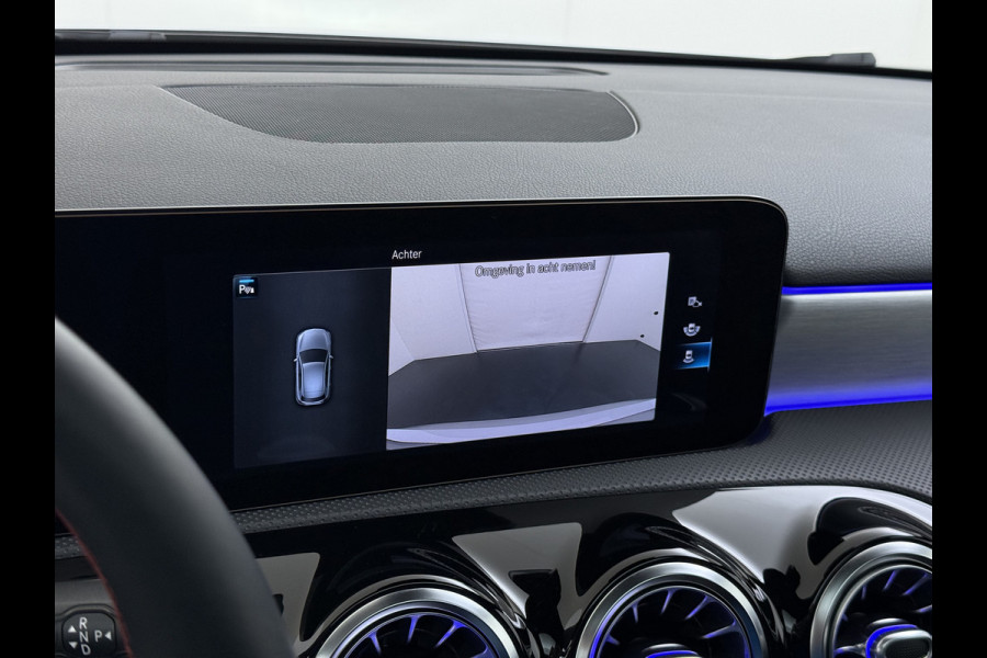 Mercedes-Benz A-Klasse A 180 AMG line | Night Pano Sfeer