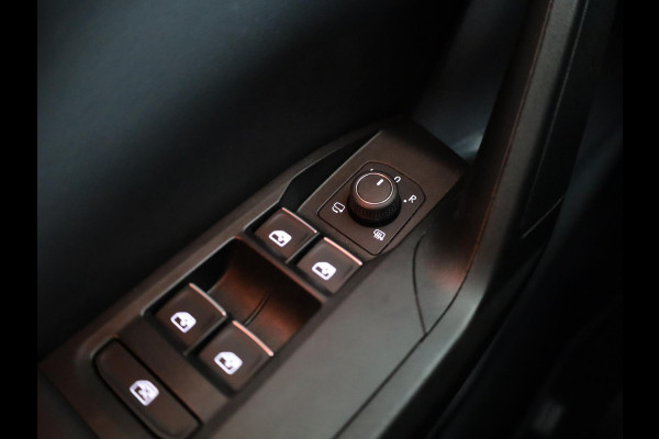 Seat Leon Sportstourer 1.5 TSI e-Hybrid FR PHEV First Edition 204pk | Verlengde garantie | Navigatie | Parkeersensoren | Achteruitrijcamera | Adaptieve cruise control |