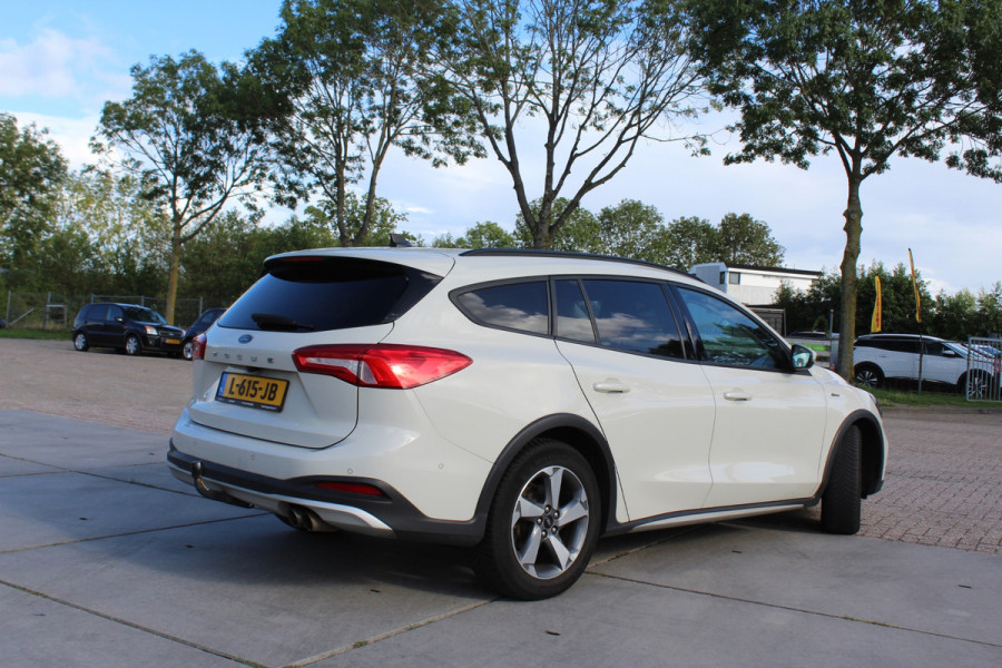 Ford FOCUS Wagon 1.0 EcoBoost Vignale goed onderhouden trekhaak camera parkeerhulp