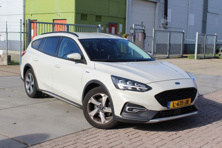 Ford FOCUS Wagon 1.0 EcoBoost Vignale goed onderhouden trekhaak camera parkeerhulp