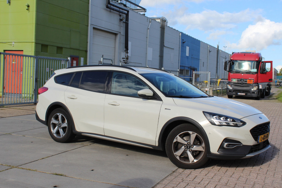 Ford FOCUS Wagon 1.0 EcoBoost Vignale goed onderhouden trekhaak camera parkeerhulp