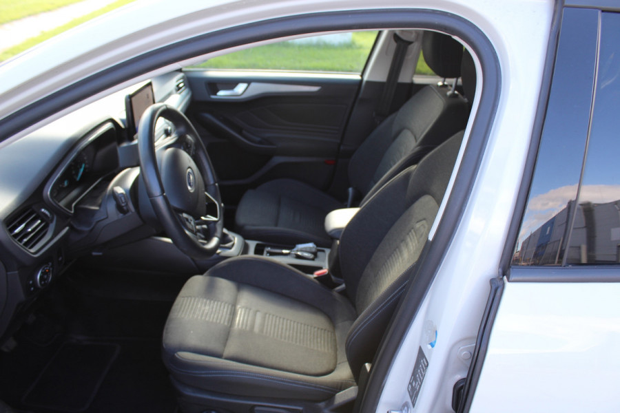 Ford FOCUS Wagon 1.0 EcoBoost Vignale goed onderhouden trekhaak camera parkeerhulp