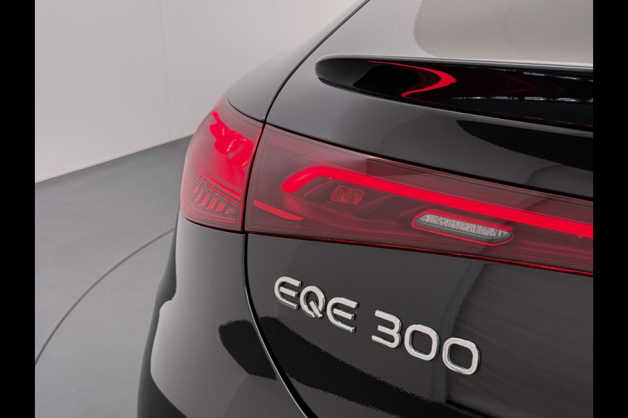 Mercedes-Benz EQE 300 AMG Line 90 kWh | Luchtvering Pano Memory
