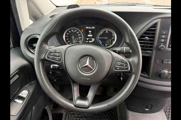 Mercedes-Benz eVito eVito 66kWh 120PK L2 280km WLTP 80kw Snelladen Elektrisch Climate Control Cruise Control Camera Stoelverwarming Parkeersensoren