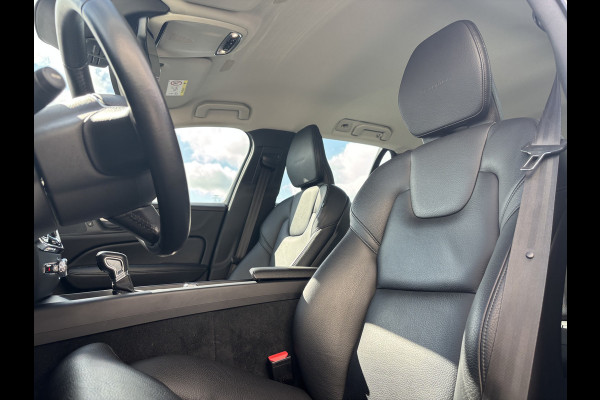 Volvo V60 2.0 T5 Inscription | Zwenkbare trekhaak | Metallic | Apple carplay | Cruise control |