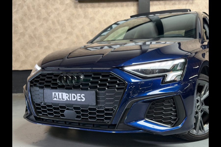 Audi A3 Sportback 40 TFSI e Edition | Pano | Stoelverwarming | Camera | Carplay