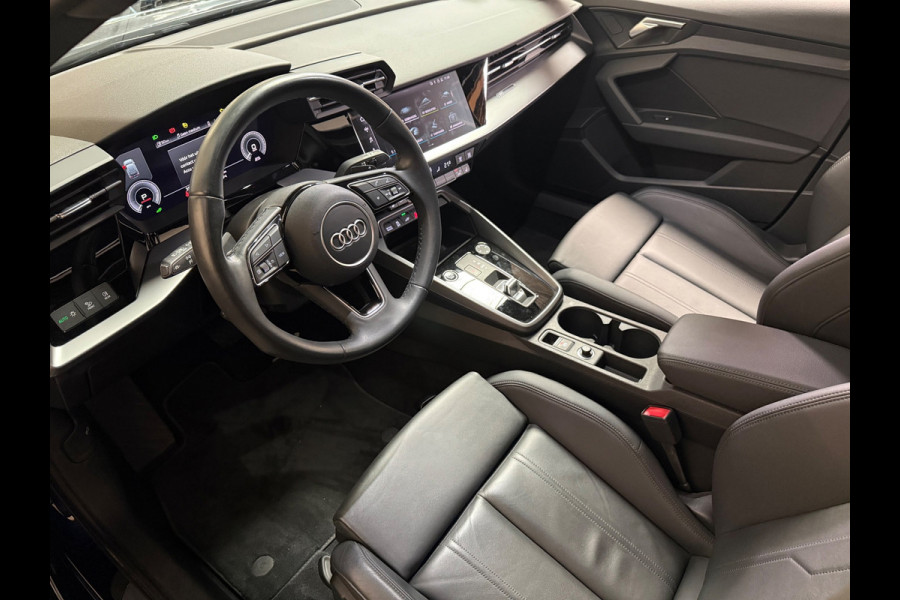 Audi A3 Sportback 40 TFSI e Edition | Pano | Stoelverwarming | Camera | Carplay