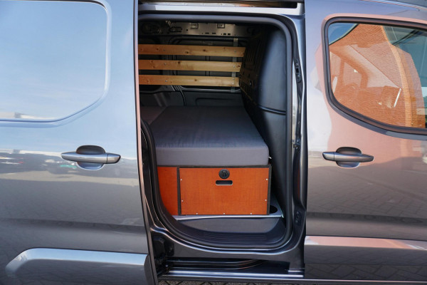 Opel Combo 1.2 Turbo L1H1 Edition *MARGE* + APPLE CARPLAY / TREKHAAK / SENSOREN