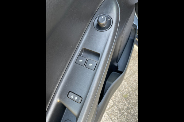 Opel KARL 1.0 Rocks Online Edition | navigatie | pdc achter | eerste eigenaar | NL-auto