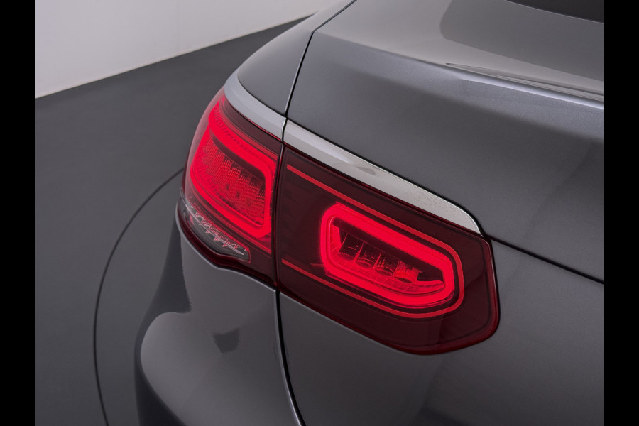 Mercedes-Benz GLC Coupé 300 4MATIC AMG line | Schuifdak Distronic Trekhaak