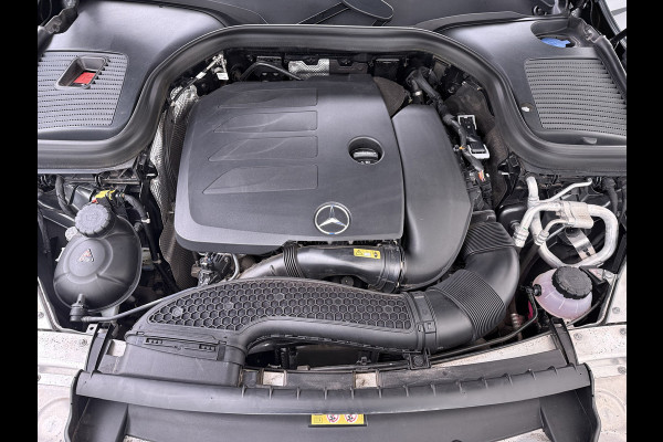 Mercedes-Benz GLC Coupé 300 4MATIC AMG line | Schuifdak Distronic Trekhaak