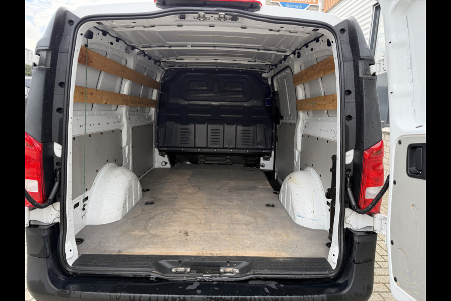 Mercedes-Benz Vito 119 CDI 190pk automaat Lang L2H1 / vaste prijs rijklaar € 19.650 ex btw / euro 6 / bpm vrij / leer / lease vanaf € 331 / airco / cruise / navigatie / trekhaak 2500 kg !