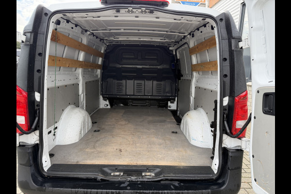 Mercedes-Benz Vito 119 CDI 190pk automaat Lang L2H1 / vaste prijs rijklaar € 19.650 ex btw / euro 6 / bpm vrij / leer / lease vanaf € 331 / airco / cruise / navigatie / trekhaak 2500 kg !