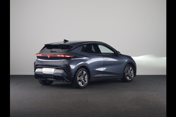 CUPRA Raval Business First Edition 56 kWh 211PK | Stoel & Stuurverwarming | Adaptieve Cruise Control | Keyless Entry | 18 Inch Velgen | Side Assist |