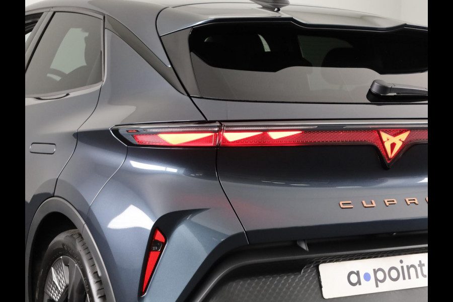 CUPRA Raval Business First Edition 56 kWh 211PK | Stoel & Stuurverwarming | Adaptieve Cruise Control | Keyless Entry | 18 Inch Velgen | Side Assist |