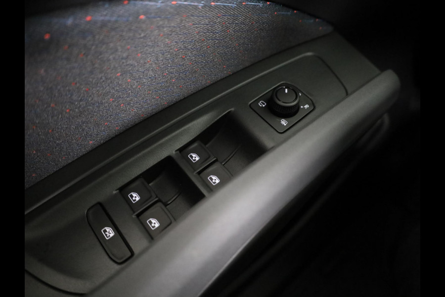 CUPRA Raval Business First Edition 56 kWh 211PK | Stoel & Stuurverwarming | Adaptieve Cruise Control | Keyless Entry | 18 Inch Velgen | Side Assist |