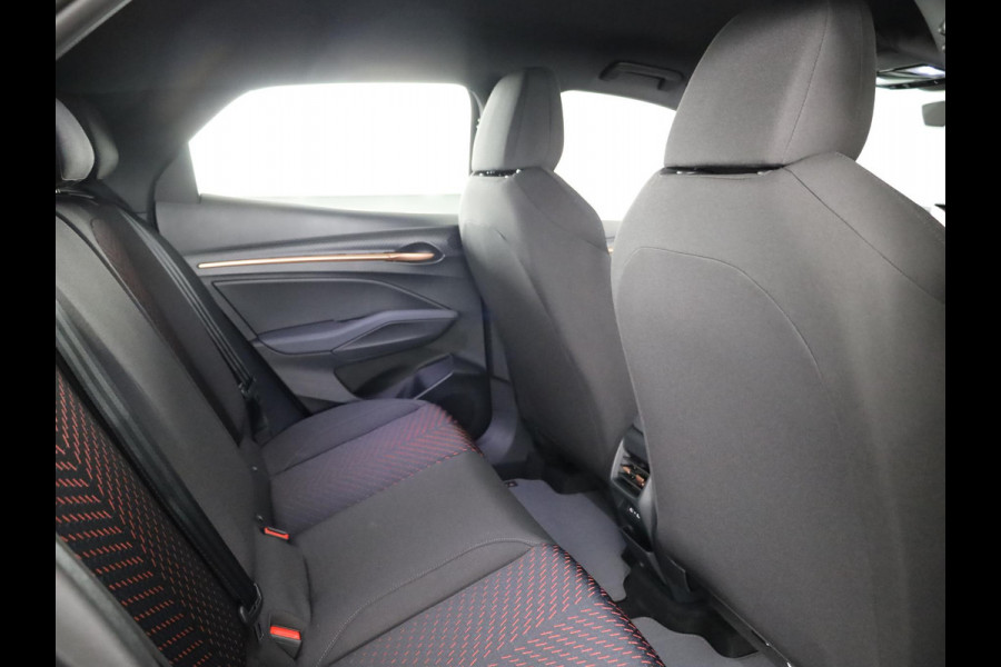 CUPRA Raval Business First Edition 56 kWh 211PK | Stoel & Stuurverwarming | Adaptieve Cruise Control | Keyless Entry | 18 Inch Velgen | Side Assist |