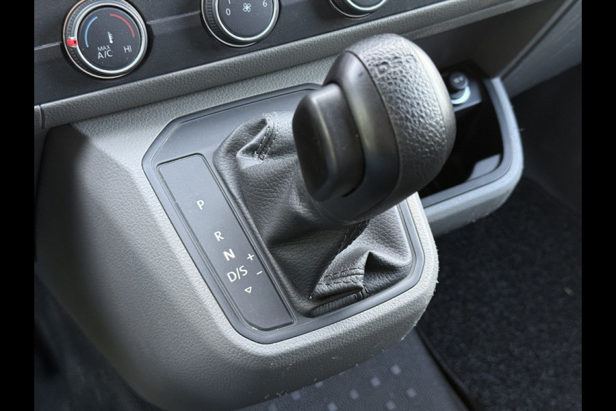 Volkswagen Transporter 2.0 TDI L2H1 28 ZB-Edition | NL-auto | 1e Eig | Carplay | Camera | Trekhaak